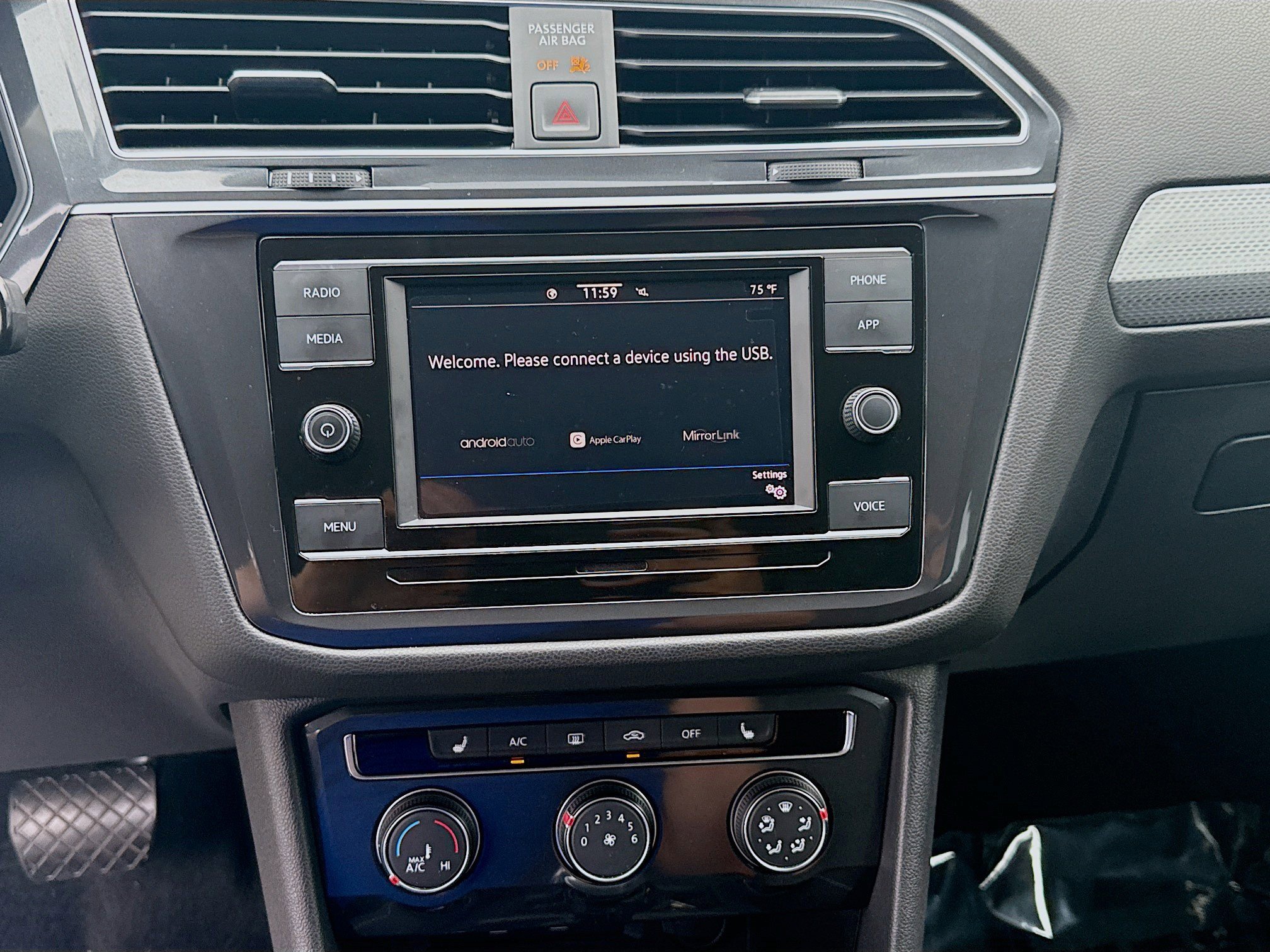 Certified 2022 Volkswagen Tiguan S image 12