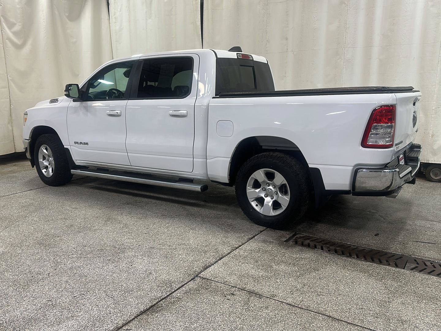Used 2021 RAM 1500 Big Horn AWD/4WD image 3