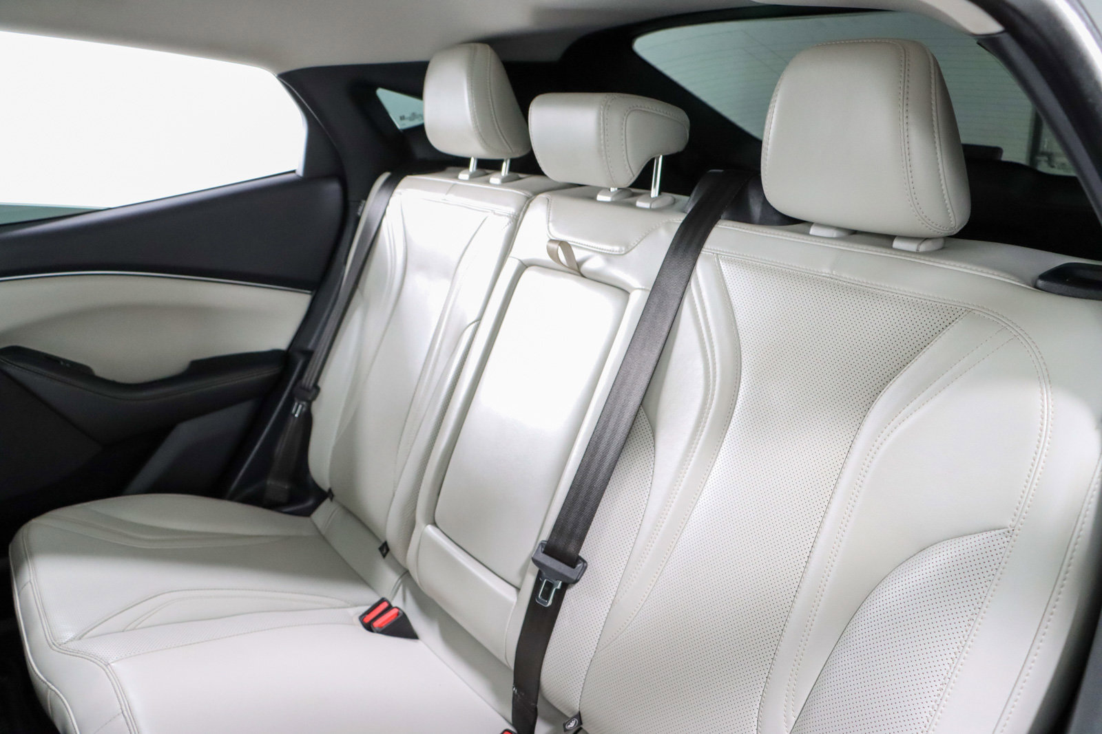 Used 2023 Ford Mustang Mach-E Premium image 25