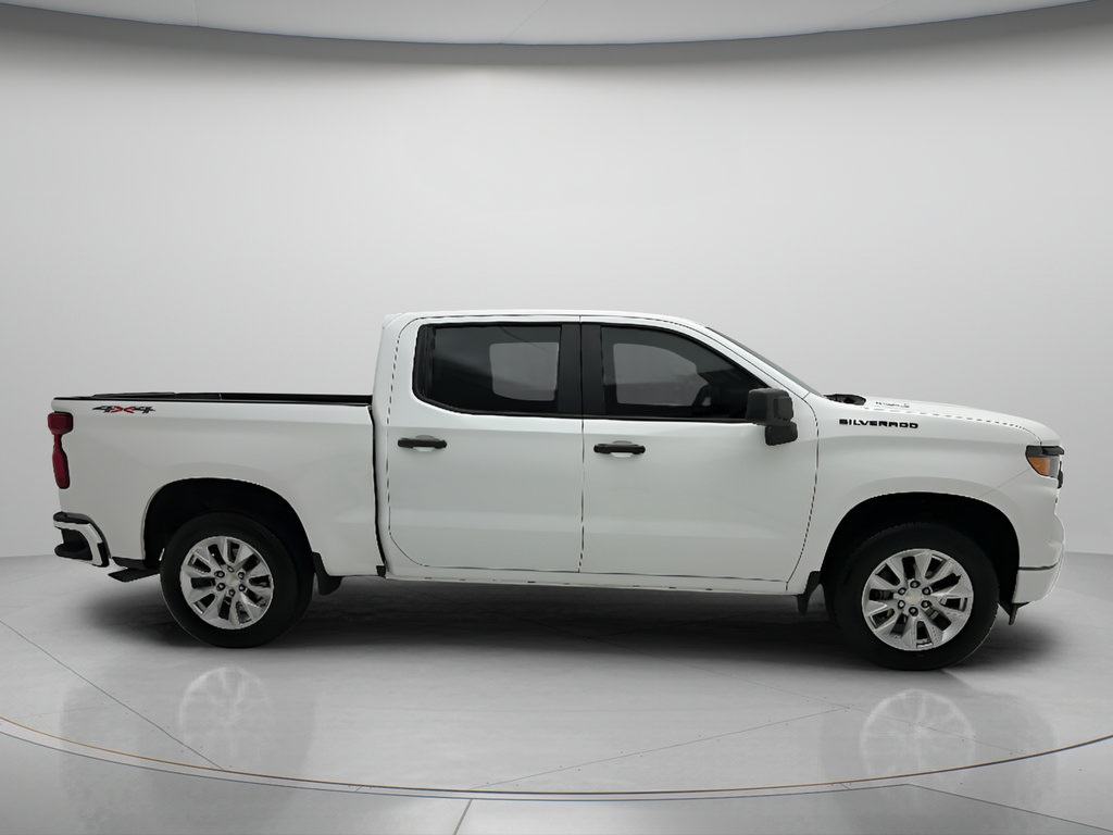 Used 2024 Chevrolet Silverado 1500 Custom w/ LPO, Dark Essentials Package AWD/4WD image 2