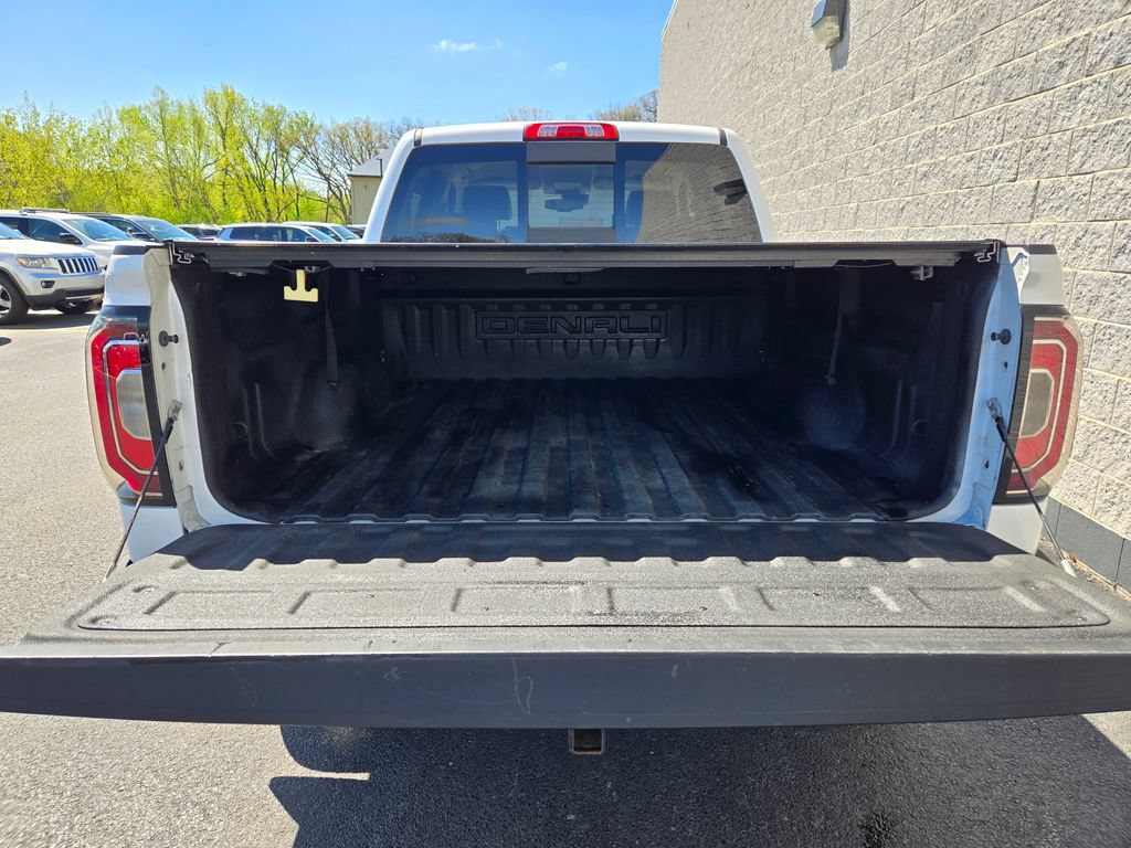 Used 2016 GMC Sierra 1500 Denali w/ Enhanced Driver Alert Package AWD/4WD image 11