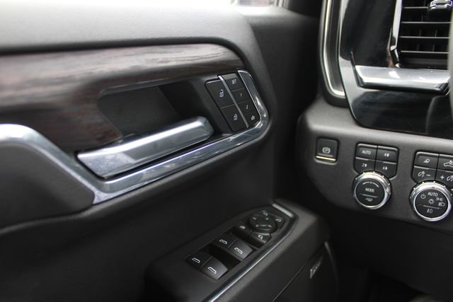 Used 2025 GMC Sierra 1500 SLT w/ SLT Premium Plus Package AWD/4WD image 13