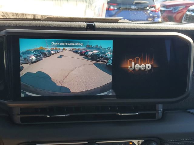 Certified 2025 Jeep Wrangler Unlimited Rubicon w/ Safety Group image 29