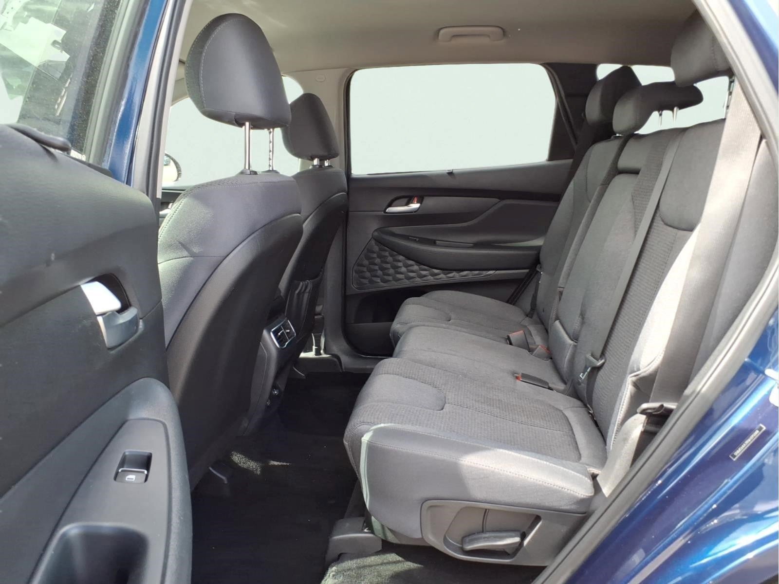 Used 2022 Hyundai Santa Fe SEL w/ Convenience Package FWD image 11
