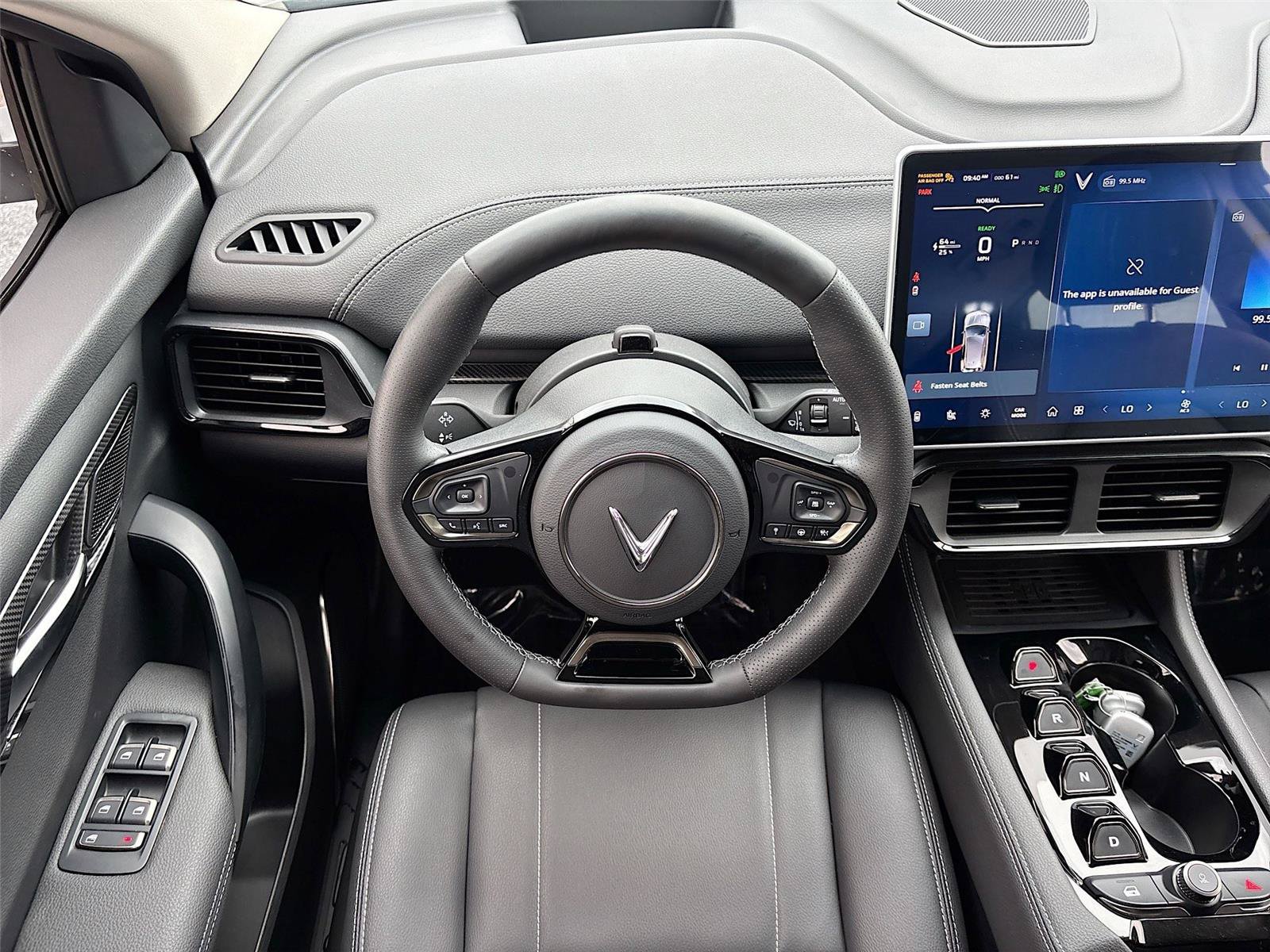 New 2025 VinFast VF 8 Eco AWD/4WD image 21