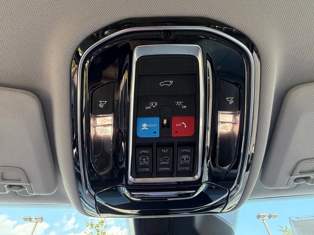 Certified 2021 Jeep Grand Cherokee L Overland w/ Luxury Tech Group IV AWD/4WD image 34