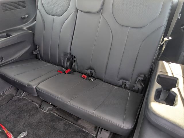 Used 2023 Hyundai Palisade SEL w/ Premium Package image 30