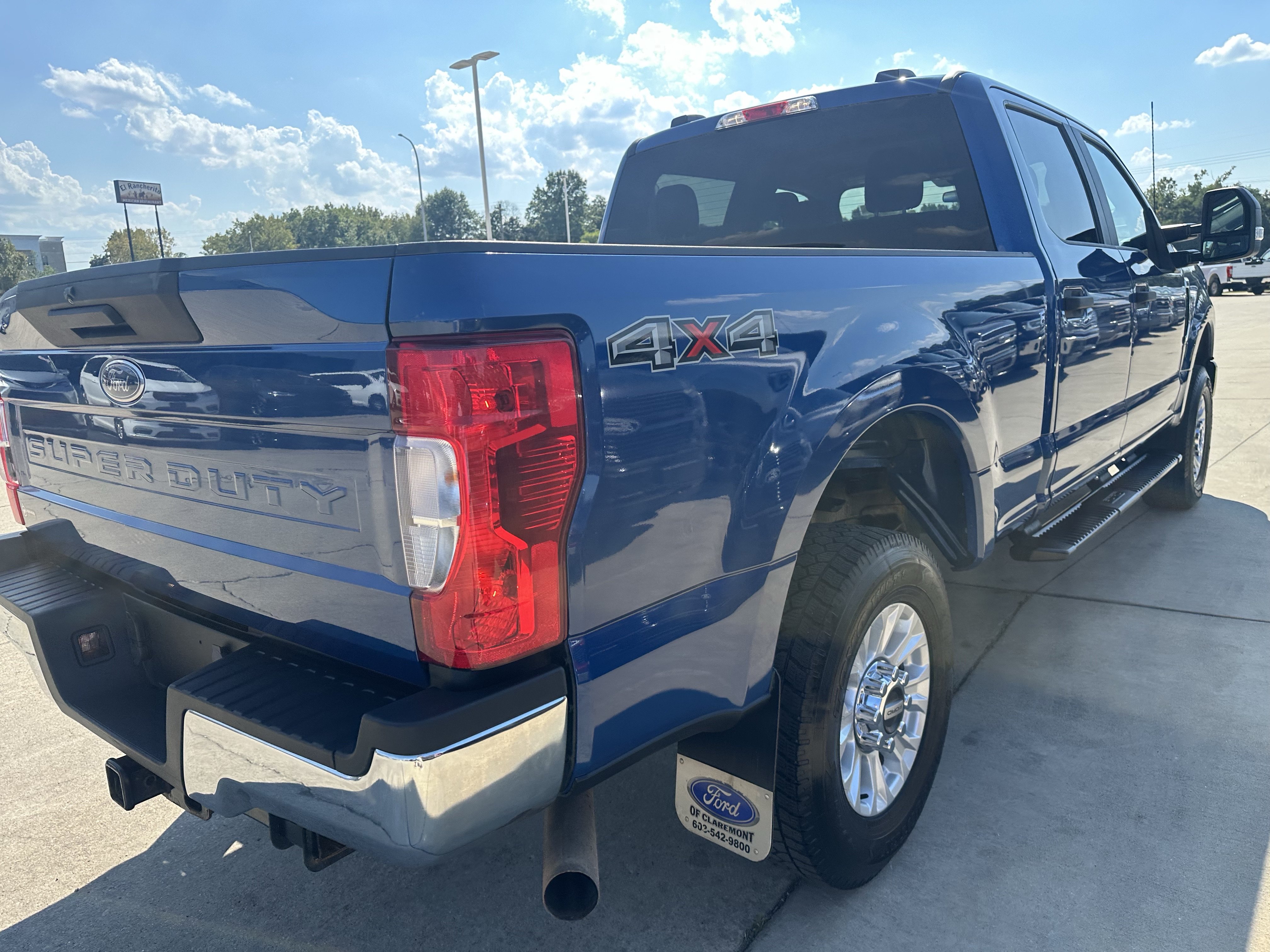Used 2022 Ford F350 XL w/ STX Appearance Package AWD/4WD image 8