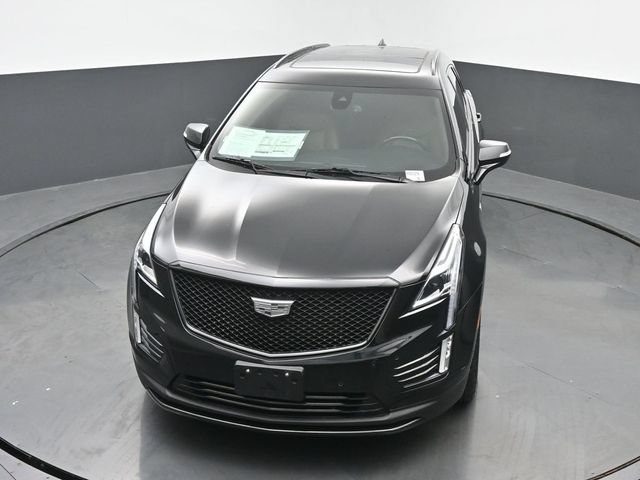 Used 2022 Cadillac XT5 Sportv w/ LPO, ONYX Package AWD/4WD image 40