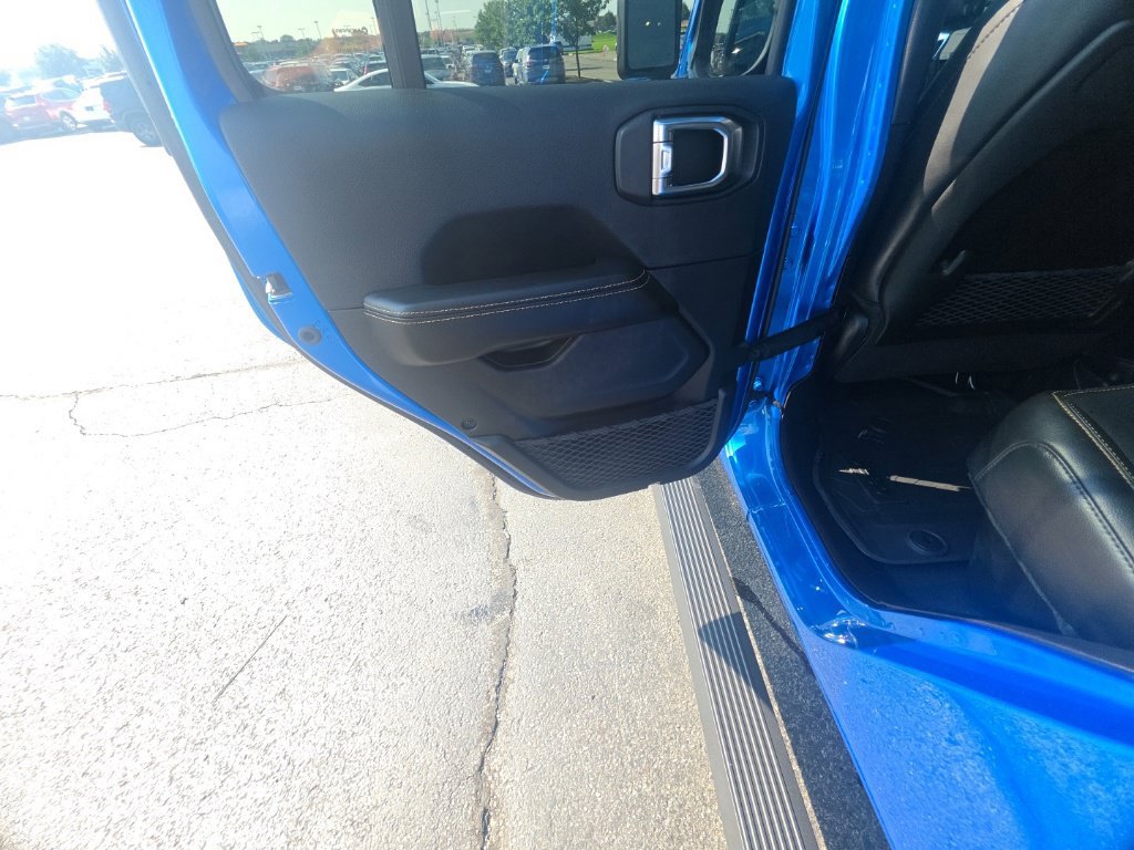 Used 2025 Jeep Gladiator Sport AWD/4WD image 25
