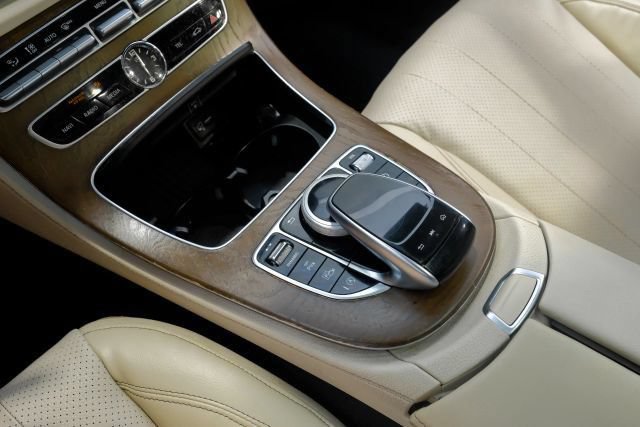 Used 2018 Mercedes-Benz E 300 image 30