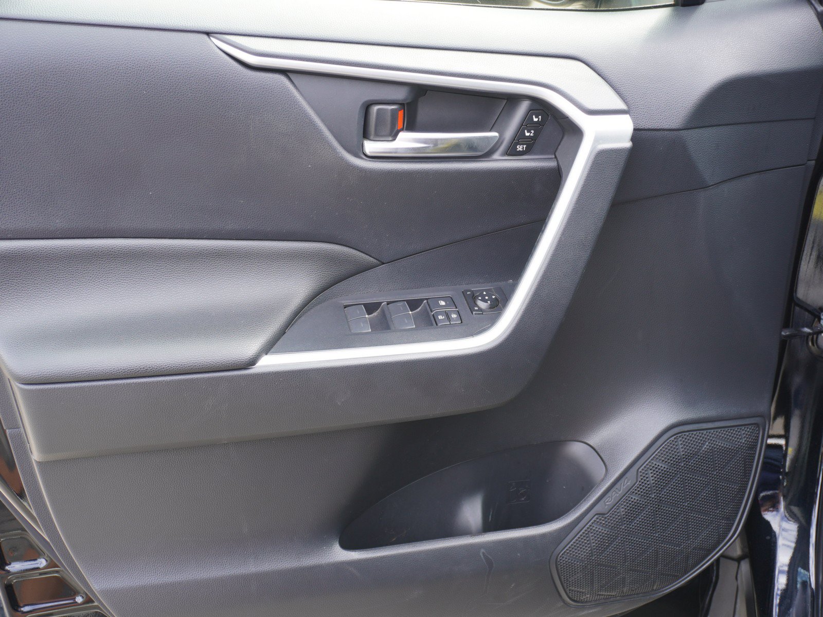 Used 2024 Toyota RAV4 XLE Premium w/ Weather Package AWD/4WD image 19