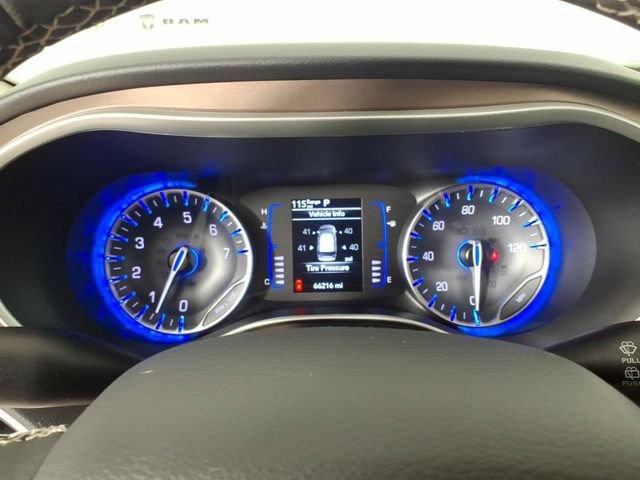 Used 2023 Chrysler Voyager LX FWD image 17
