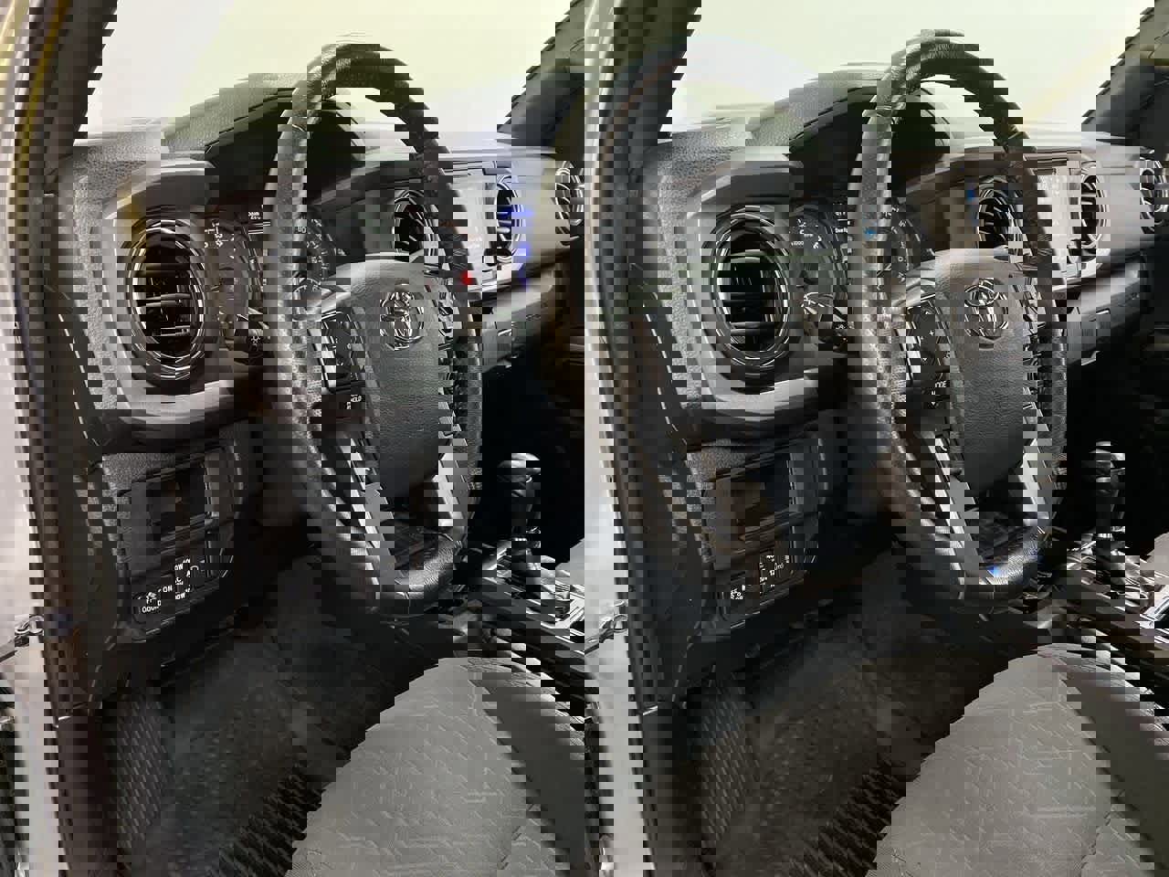 Used 2018 Toyota Tacoma TRD Sport w/ Technology Package image 2