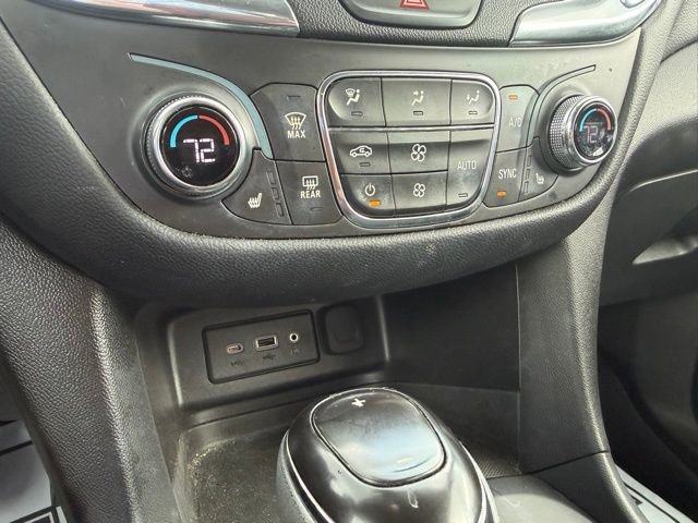 Used 2021 Chevrolet Equinox LT image 23