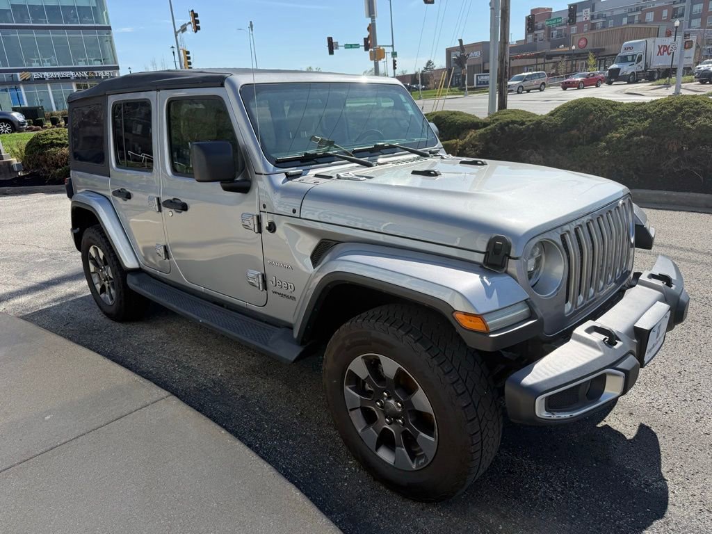 Used 2018 Jeep Wrangler Unlimited Sahara image 4