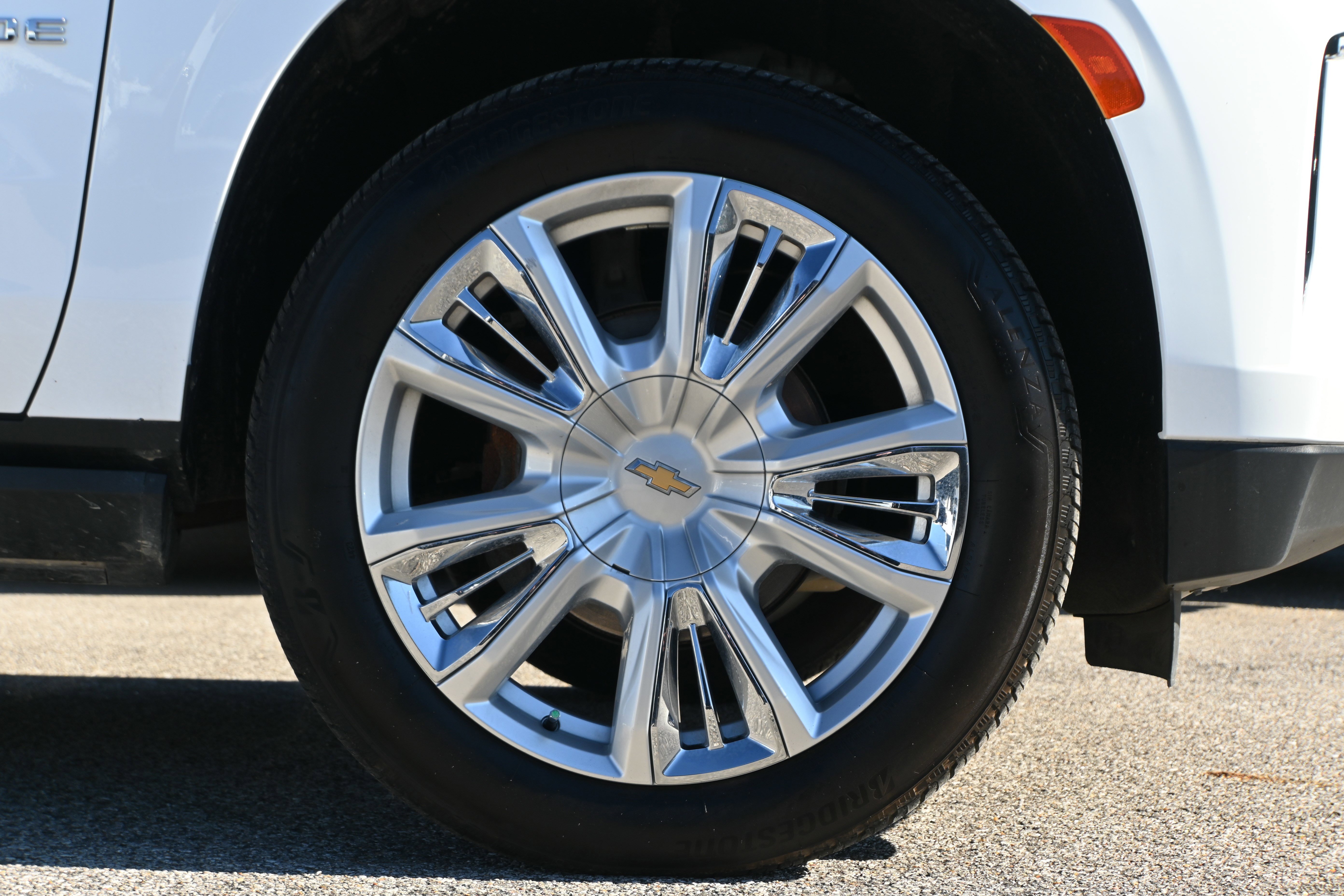 Used 2021 Chevrolet Tahoe High Country w/ Premium Package image 24