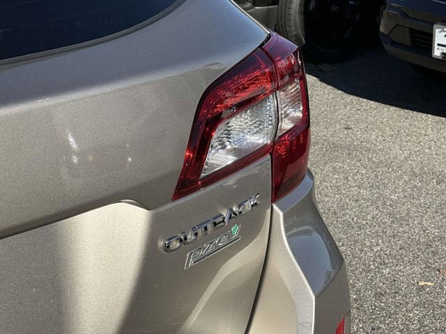 Used 2017 Subaru Outback 2.5i Limited image 29