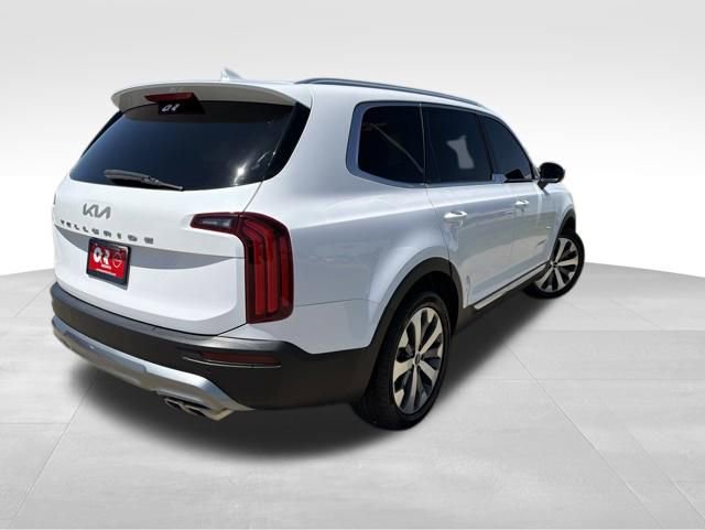 Used 2022 Kia Telluride EX w/ EX Premium Package FWD image 2