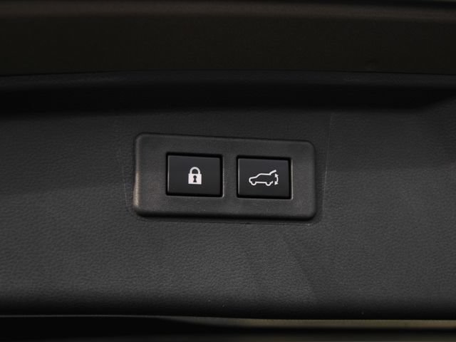 Used 2025 Subaru Outback Touring XT AWD/4WD image 12