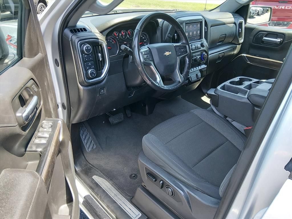 Used 2021 Chevrolet Silverado 1500 LT AWD/4WD image 10