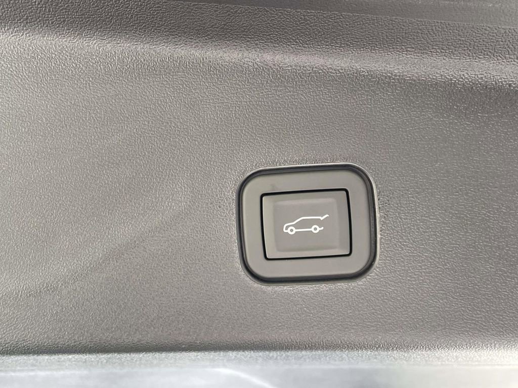 New 2026 Cadillac Vistiq Sport image 11