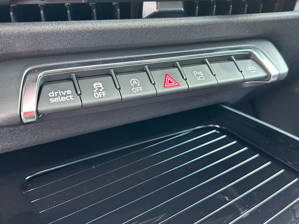 New 2026 Audi Q3 quattro 2.0T image 28