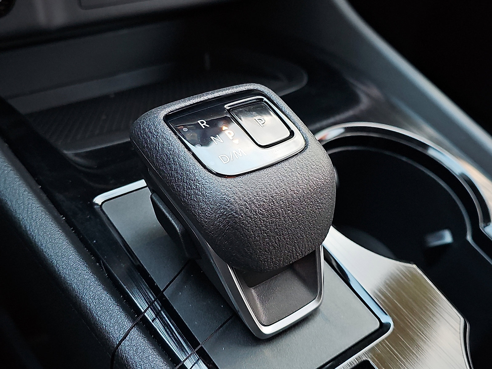 Certified 2025 Nissan Rogue SV image 15