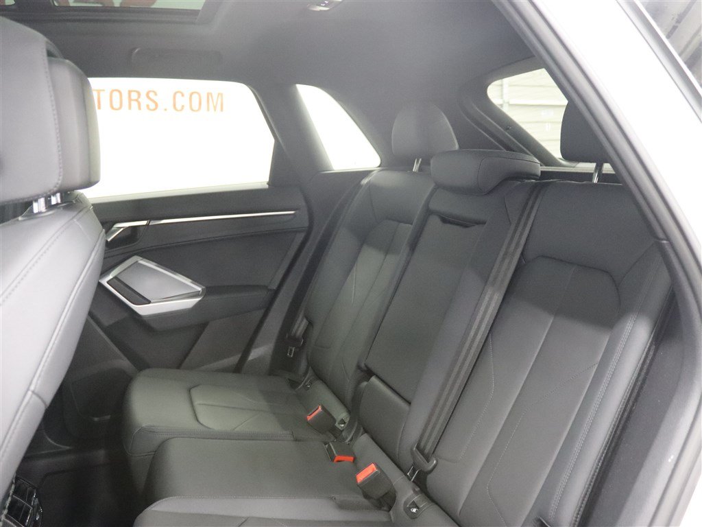 Used 2023 Audi Q3 2.0T Premium AWD/4WD image 15