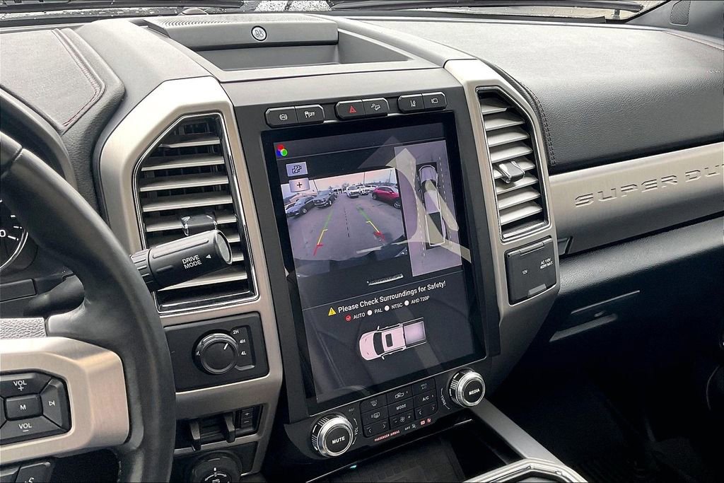 Used 2021 Ford F450 Platinum w/ FX4 Off-Road Package image 18