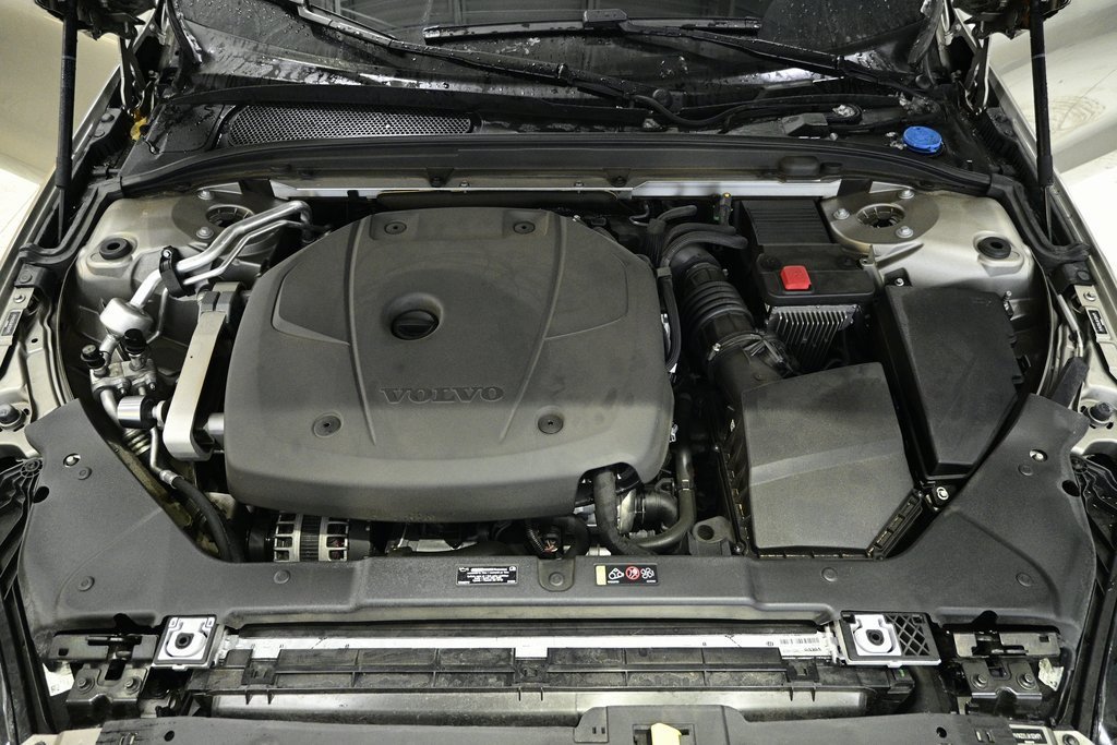 Used 2019 Volvo V60 T6 Inscription image 10
