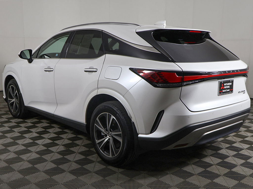 Used 2023 Lexus RX 350h w/ Accessory Package (2T) AWD/4WD image 10