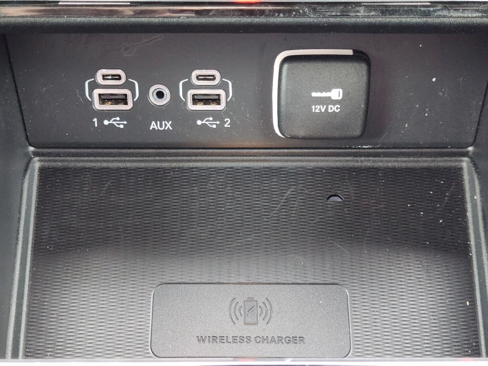 Used 2025 Jeep Grand Cherokee Altitude AWD/4WD image 23