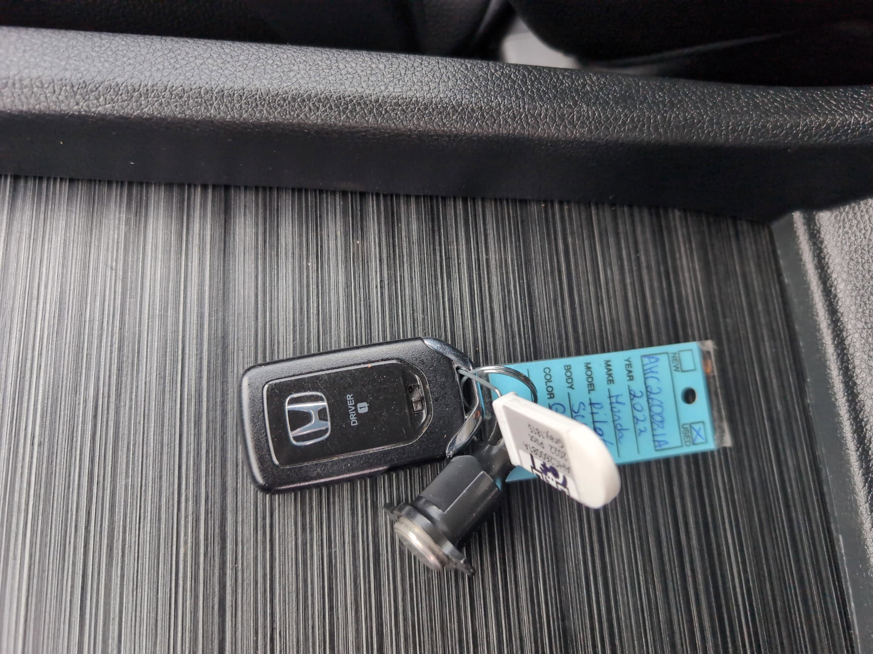 Used 2022 Honda Pilot Special Edition image 13