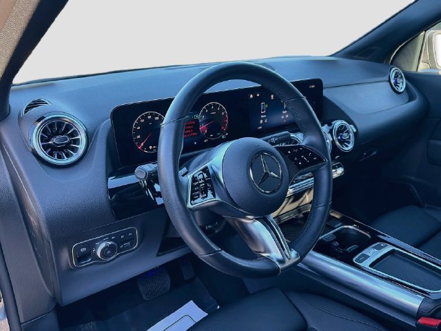 Used 2026 Mercedes-Benz GLA 250 4MATIC image 8