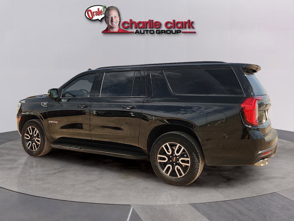 Used 2024 GMC Yukon XL AT4 w/ Technology Package AWD/4WD image 2