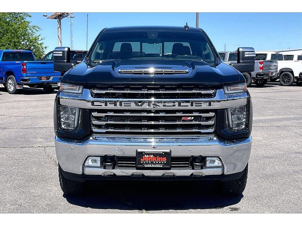 Used 2020 Chevrolet Silverado 3500 LTZ w/ LTZ Premium Package AWD/4WD image 3