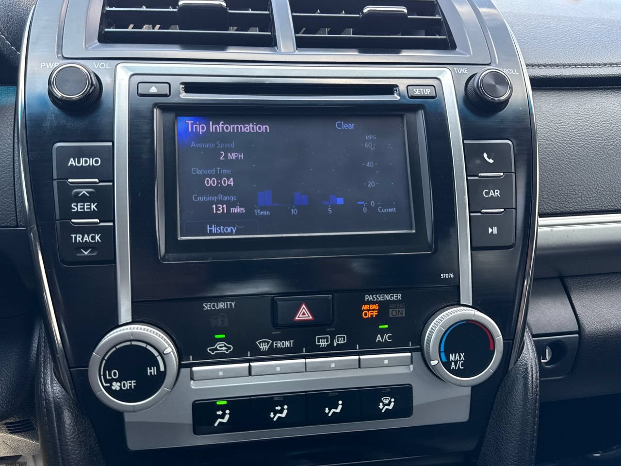 Used 2013 Toyota Camry SE FWD image 18