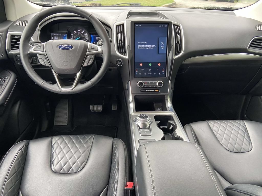 Used 2023 Ford Edge Titanium AWD/4WD image 10