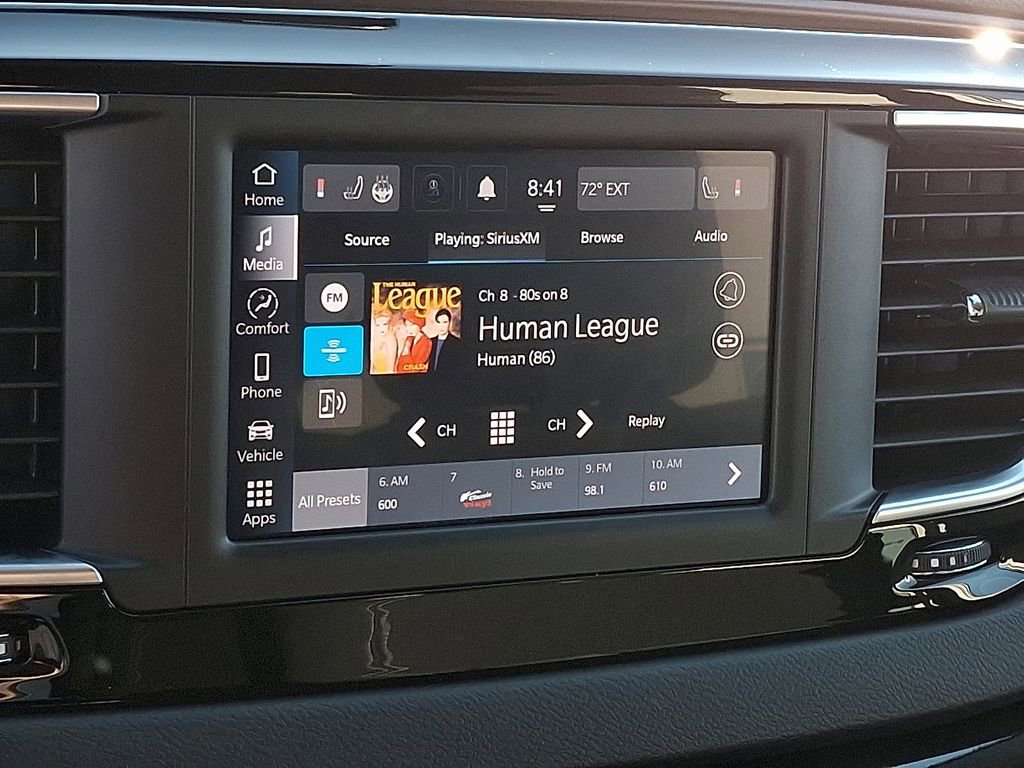 Used 2024 Chrysler Voyager LX image 19