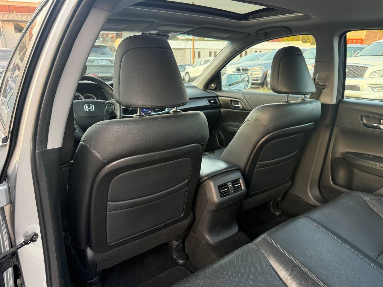 Used 2014 Honda Accord EX-L image 34