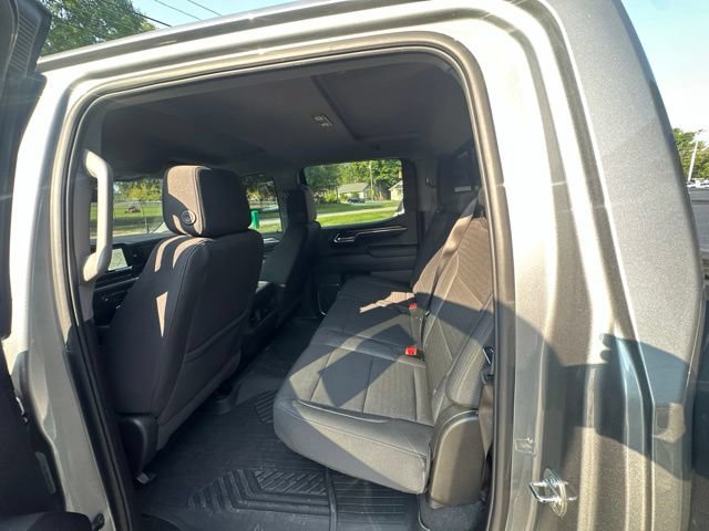 Used 2024 Chevrolet Silverado 1500 LT Trail Boss w/ Convenience Package II AWD/4WD image 10