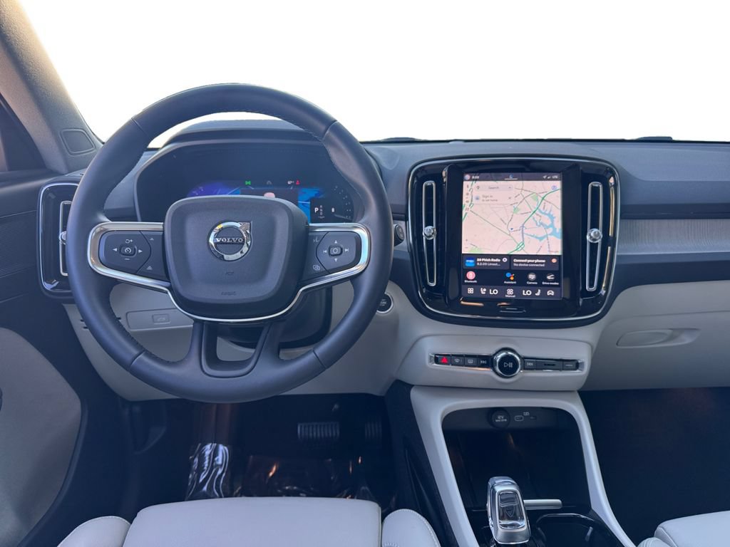 Certified 2023 Volvo XC40 B5 Plus w/ Protection Package Premier AWD/4WD image 26