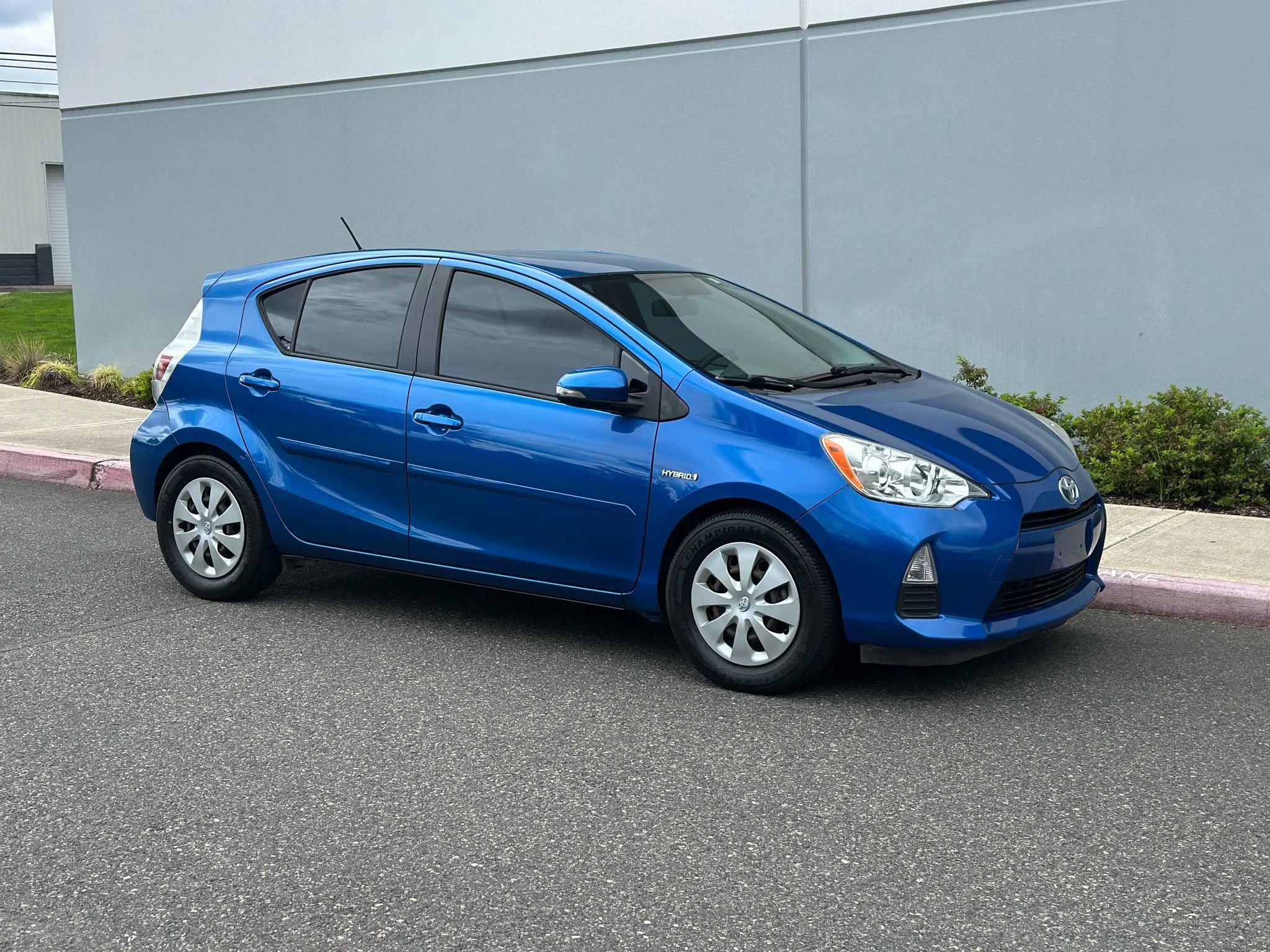 Used 2012 Toyota Prius C Two image 6