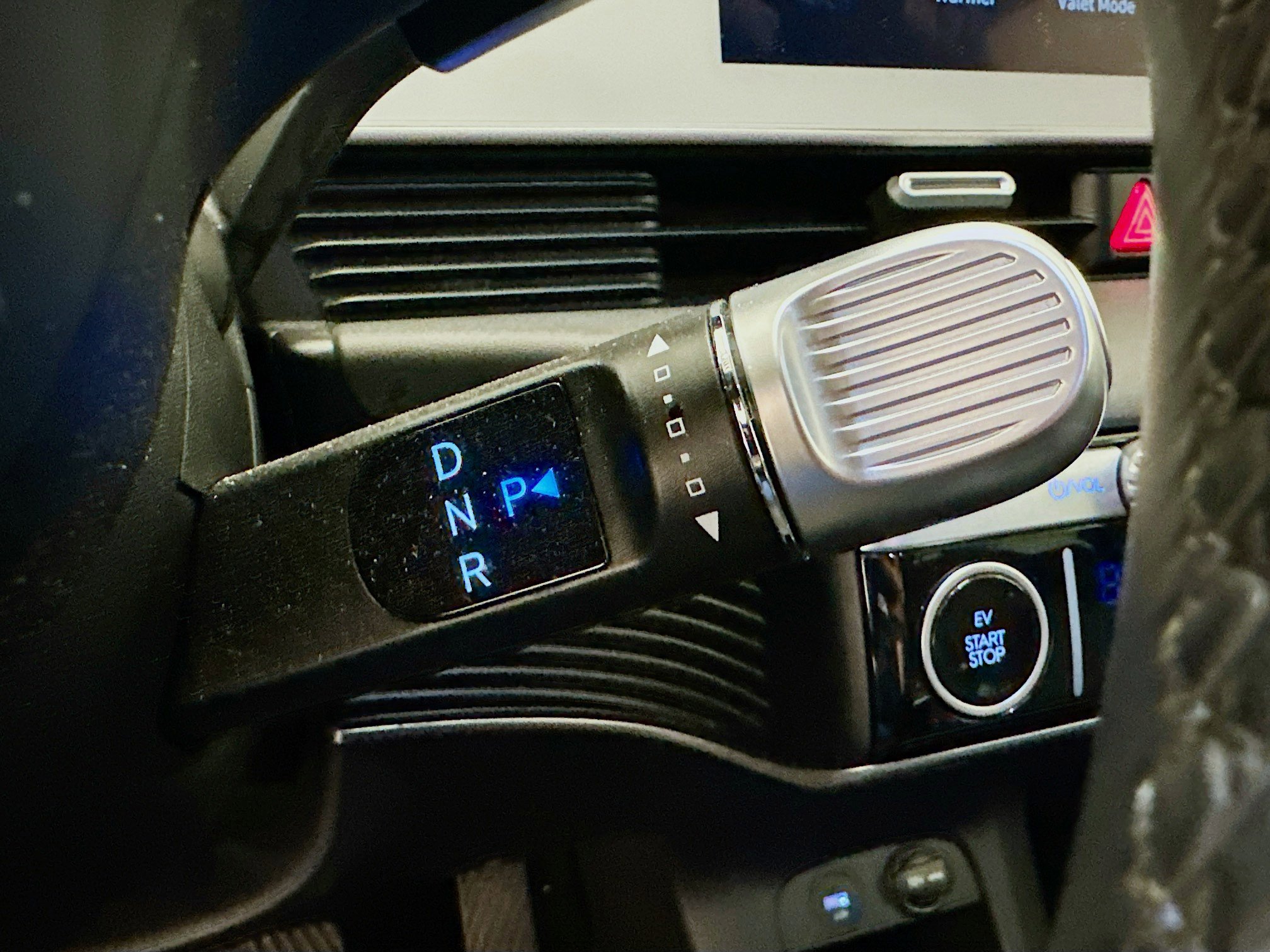 Used 2024 Hyundai Ioniq 5 SE image 25