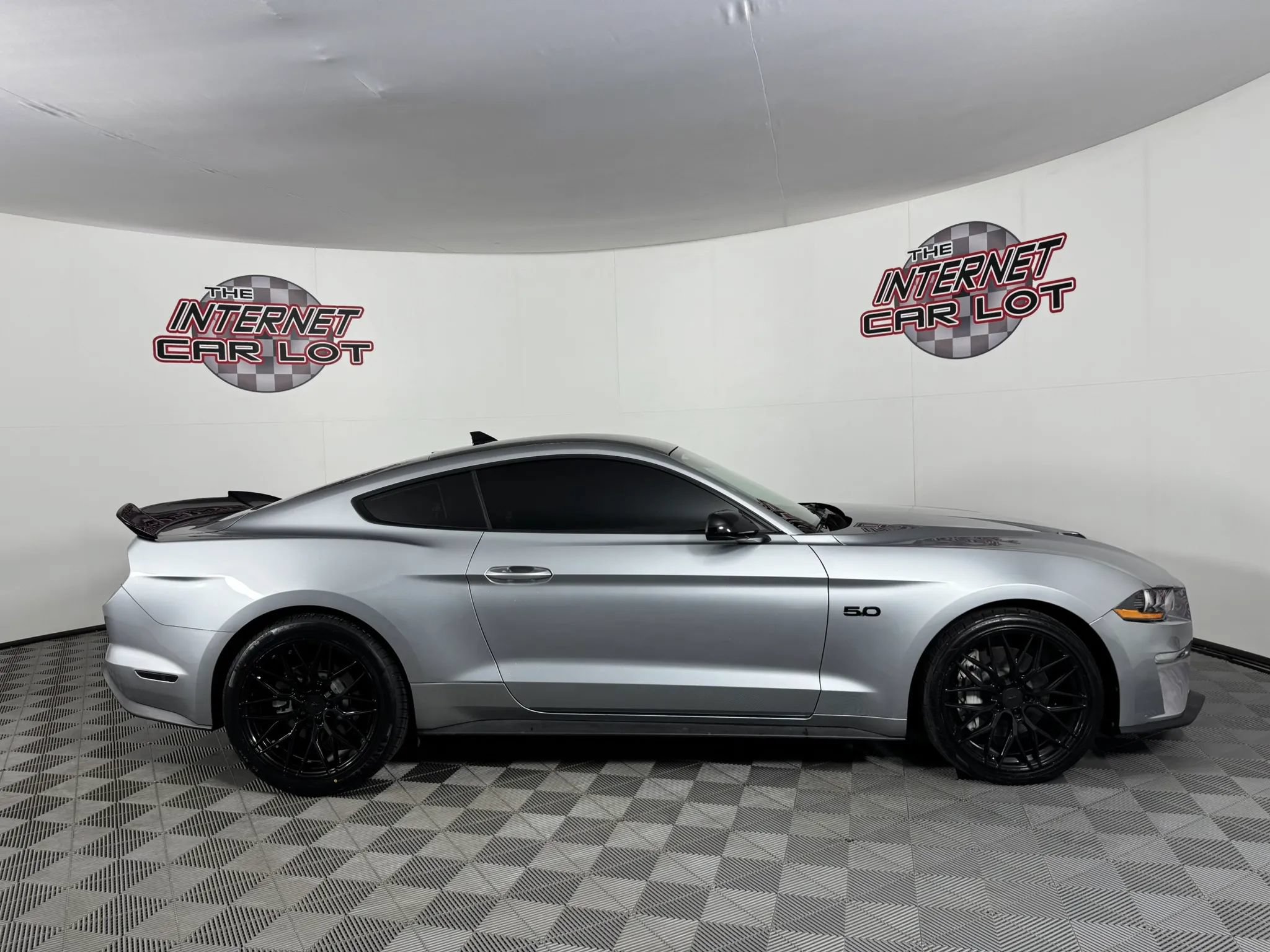 Used 2022 Ford Mustang GT w/ Equipment Group 301A RWD image 8