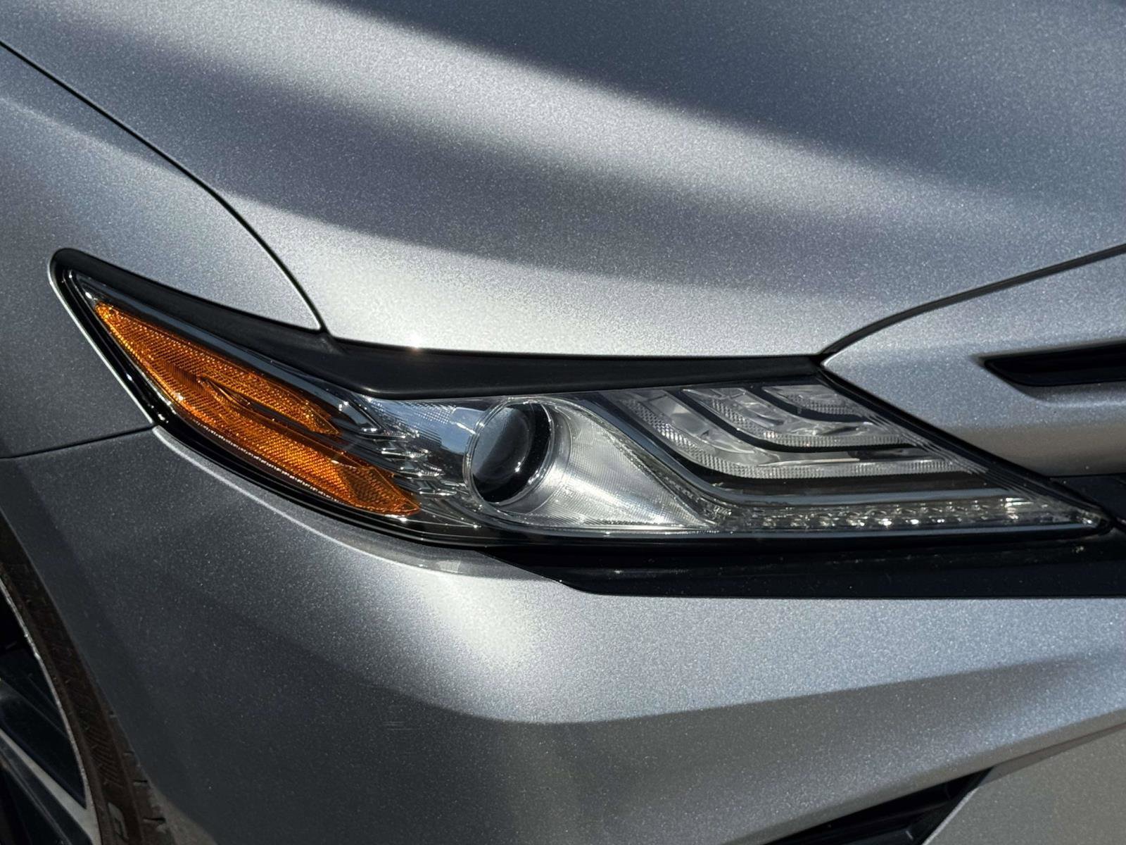 Used 2019 Toyota Camry XSE w/ Navigation Package FWD image 6