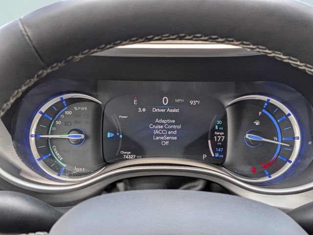 Used 2023 Chrysler Pacifica Touring-L FWD image 29