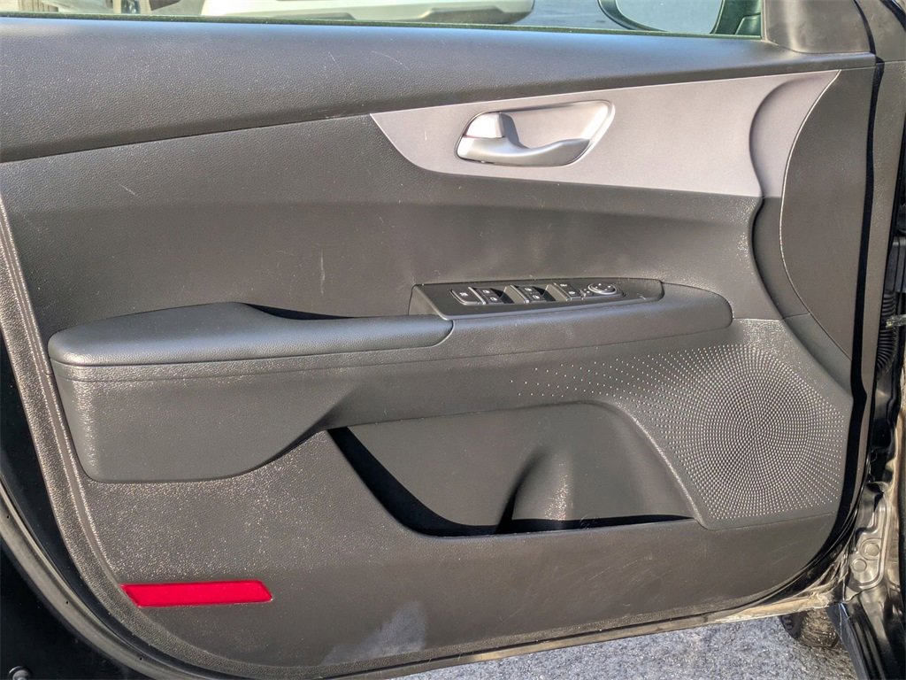 Used 2024 Kia Forte LXS image 11