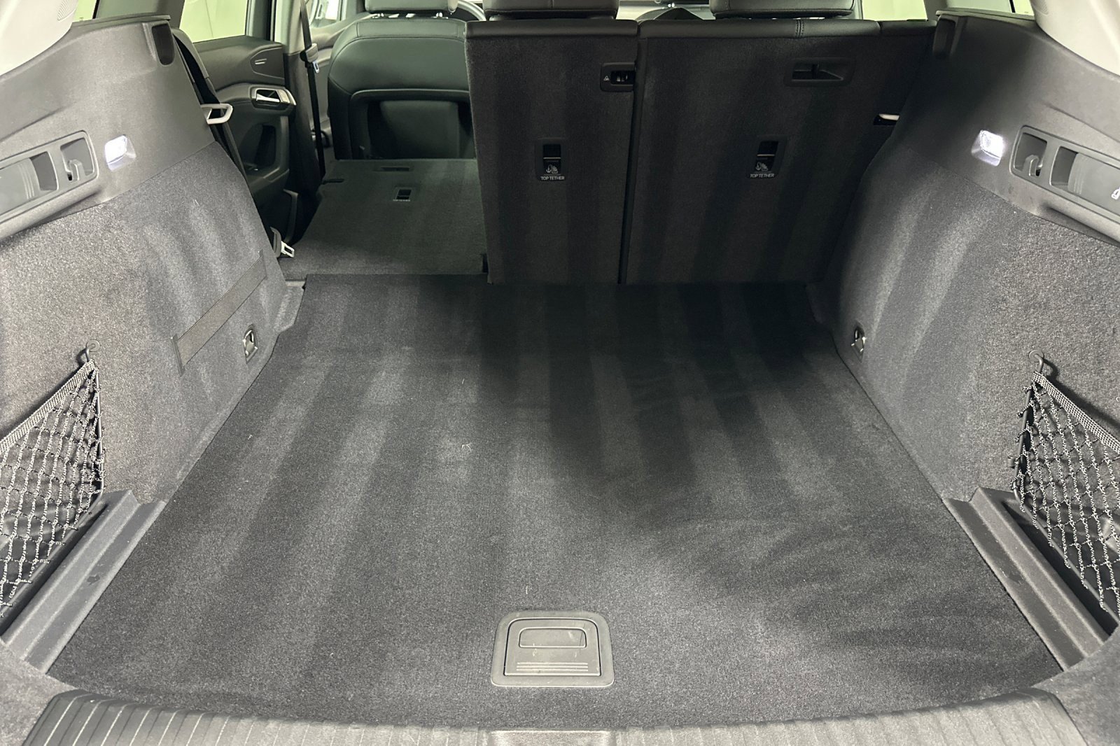 Used 2025 Audi Q6 e-tron Premium w/ Convenience Package image 14